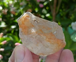 Křišťál s limonitem surový 89 g - KŘIŠŤÁLOVÁ RADOST