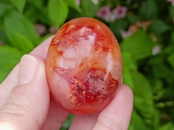 Karneol hmatka 62,6 g - PODPORA ŽENSTVÍ