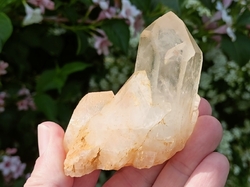 Drúza křišťál s limonitem 140 g - SLUNEČNÍ MĚSTO 