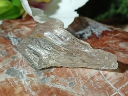 Skapolit krystal 4,9 g - Průvodce změnami