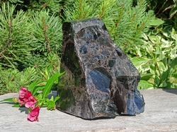 Obsidián kouřový surový 2140 g - HORA BEZPEČÍ  