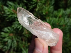 Křišťál špice přírodní 23,8 g - MAGICKÁ JESKYNĚ