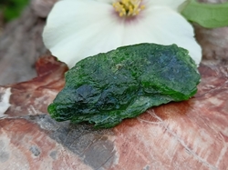Chromdiopsid krystal surový 8,07 g 