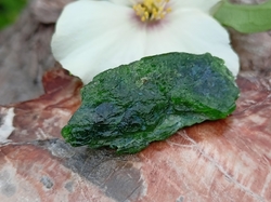 Chromdiopsid krystal surový 8,07 g 