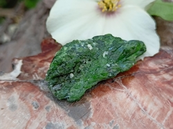 Chromdiopsid krystal surový 8,07 g 