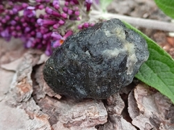 Iolit (cordierit) surový 8,45 g Madagaskar 