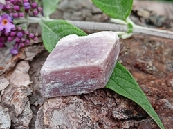 Rubín surový 6,8 g Tanzánie 