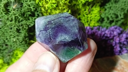 Fluorit duhový leštěný 41,57 g - FREEFORMA