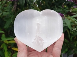 Selenitové srdce velké 11 cm SPOJENEC