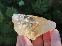Kalcit žlutý extra kvalita 86 g - SLUNEČNÍ DIMENZE