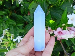 Chalcedon modrý obelisk 88 g - HLUBOKÝ VNITŘNÍ KLID