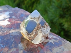 Chalcedon modrý s horninou špice 101 g - NEBE NA ZEMI