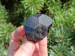 Turmalín skoryl  100,2 g -TROJNÁSOBNÝ OCHRÁNCE 