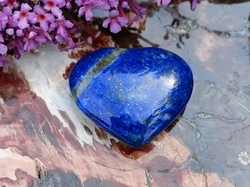 Lapis lazuli SRDCE 15,37 g extra kvalita