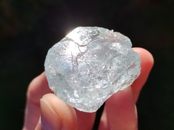 Topaz modrý krystal 40,86 g - VESMÍRNÝ PRŮVODCE