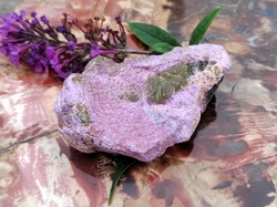 Stichtit přírodní 57,8 g - LASKAVOST