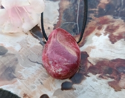 Thulit přívěsek 10,6 g Norsko