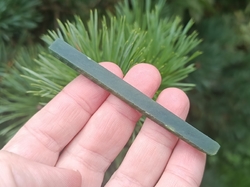 Nefrit surový Sibiř 7,3 g - NEFTIROVÁ HŮLKA