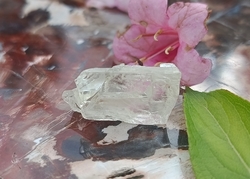 Hiddenit krystal výběrová kvalita 5,4 g - PRAVDIVÝ ŽIVOT