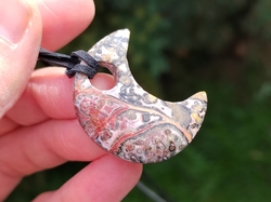 Jaspis leopardí přívěsek 3 cm - MĚSÍC