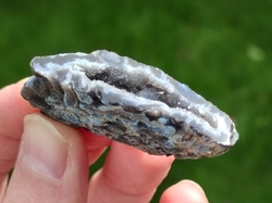 Achát peříčkový  mini geoda 14 g 