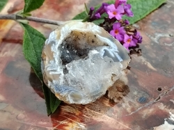 Achát peříčkový  mini geoda 17,9 g 