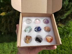 Sbírka surových minerálů box - SVĚT 15 x 13 cm