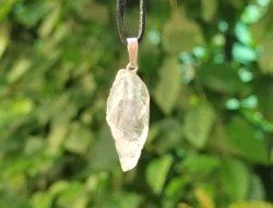 TOPAZ zlatý krystal 4,7 g přívěsek - SEBEDŮVĚRA