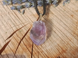 Ametystová špice krystal 2,4 cm přívěsek - PRŮVODCE