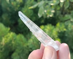 LASER křišťál lemurský s limonitem 18,5 g - SVĚTELNÝ PAPRSEK