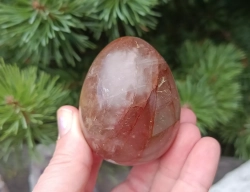 Křišťál s hematitem vejce 239 g - DRÁČEK