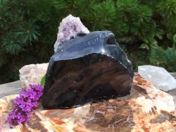 Obsidián černý surový 386 g - PLOUTEV
