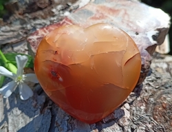 Karneol SRDCE oranžové 86 g 