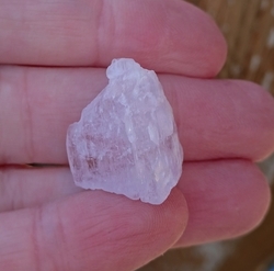Kunzit krystal 8,1 g