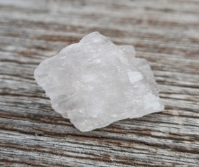 Kunzit krystal - kámen LÁSKY 2,99 g 