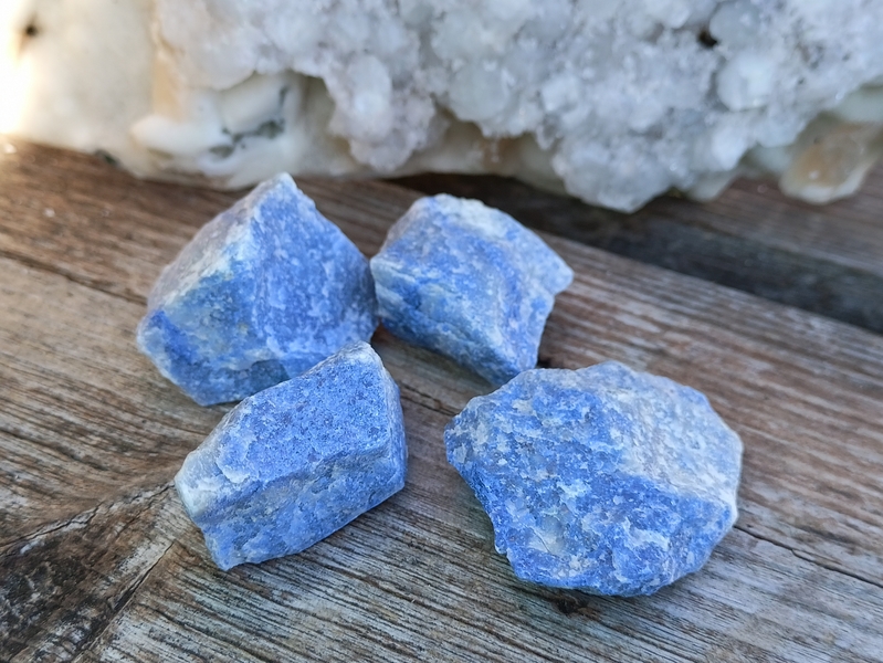 Modrý křemen surový výběrový 24-30 g