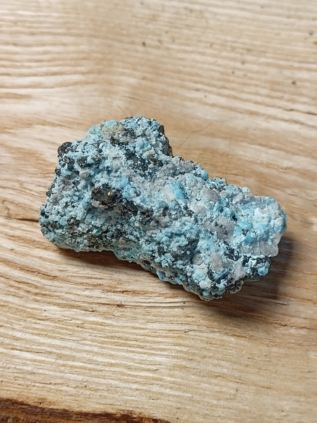 Tyrkys přírodní s pyritem 21,6 g 