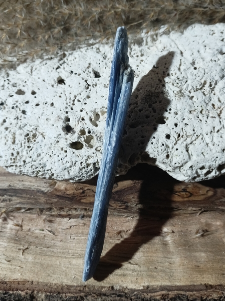 Kyanit modrý - MULTIDIMENZIONALITA 23 g