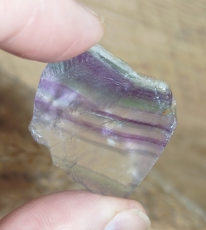  FLUORIT duhový krystal  výběrový 19 g 