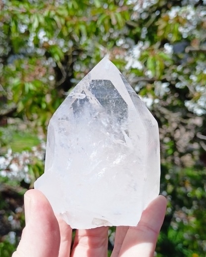Mistrovský krystal křišťálu 300 g - GENERÁTOR + LEMURSKÝ CHRÁM