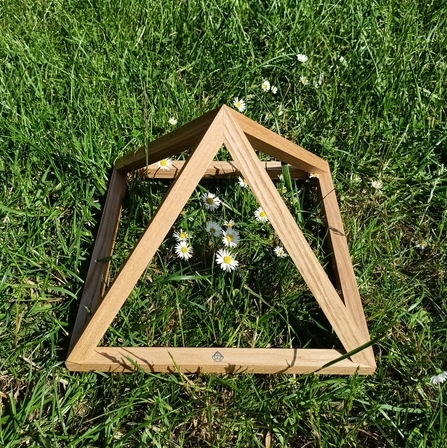Pyramida dřevěná 23,6 cm Jasanové dřevo