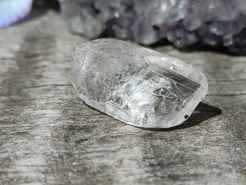 DANBURIT mistrovský krystal 4,16 g - Světlonoš 