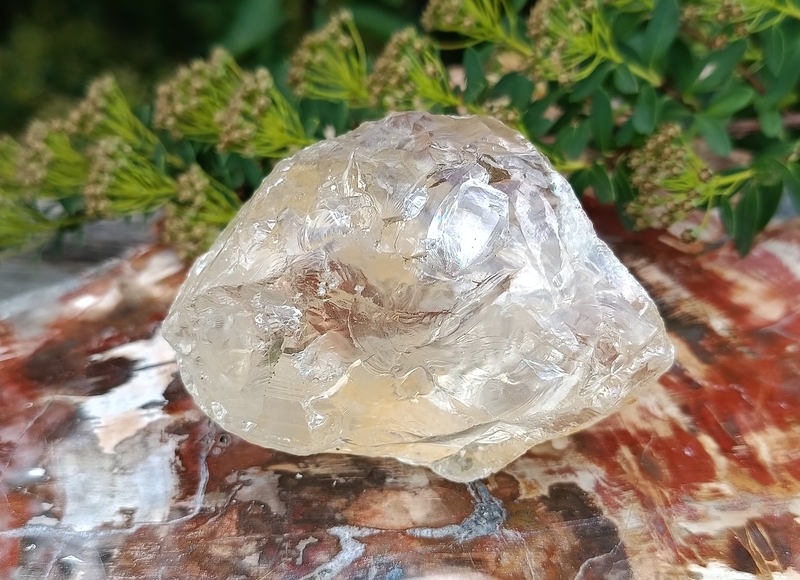 Křišťál surový větší 170 g - ČISTOTA