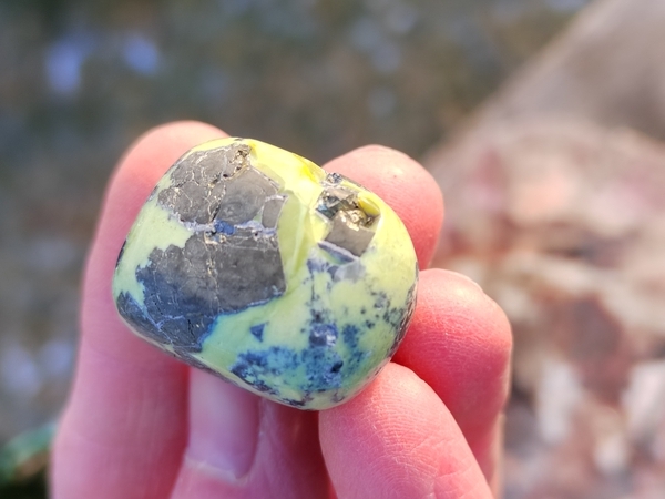 Serpentinit s pyritem SET 2 ks, 61,7 g Peru 