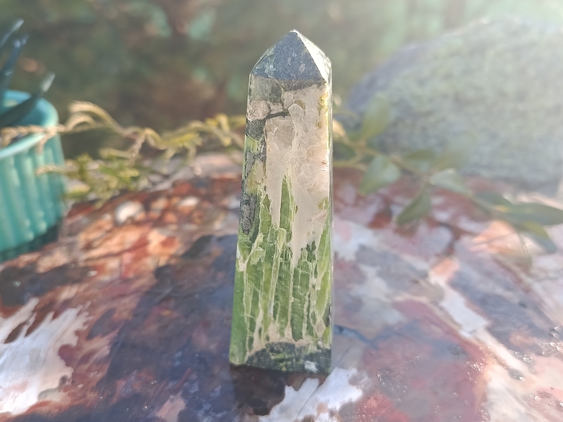 Jadeit obelisk Pákistán 94 g - MAJÁK