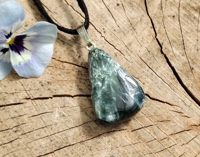 SERAFINIT přívěsek 2,3 cm - ANDĚLSKÉ POHLAZENÍ