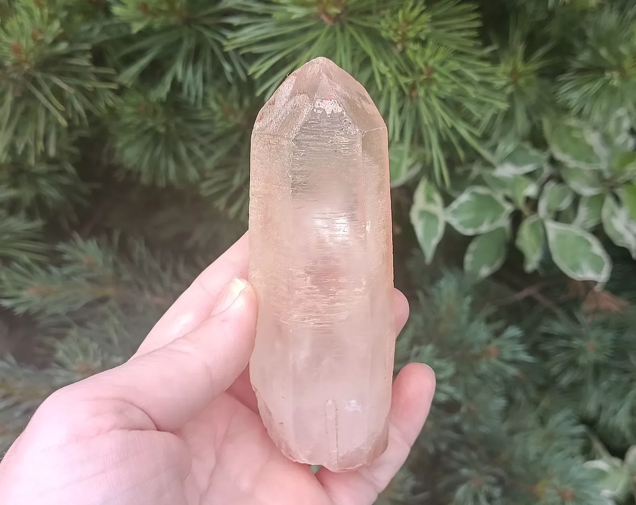 Krystal křišťálu s hematitem 300 g - DOW KRYSTAL 