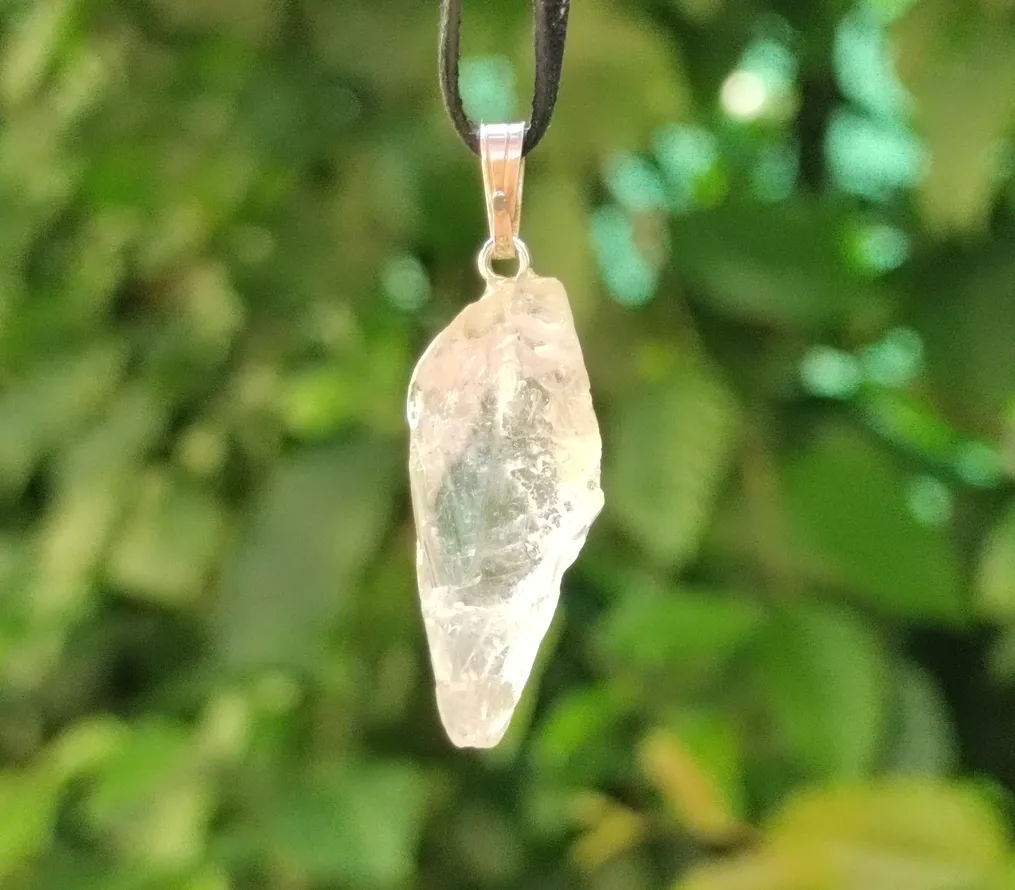 TOPAZ zlatý krystal 4,7 g přívěsek - SEBEDŮVĚRA