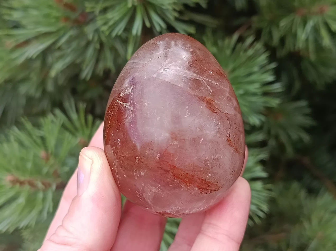 Křišťál s hematitem vejce 239 g - DRÁČEK
